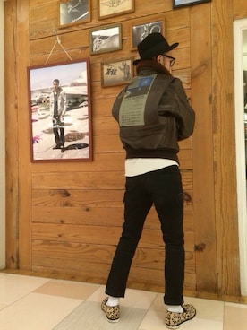 「アイテム（ミリタリージャケット、ブラウン系）」を使った、RYO-TAさん（メンズ・177cm）の冬コーディネート