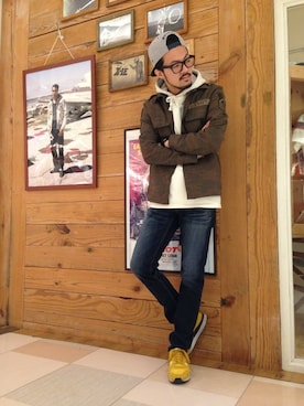 「TYPE BLUE（タイプブルー）のアイテム（パンツ）」を使った、RYO-TAさん（メンズ・177cm）の春コーディネート