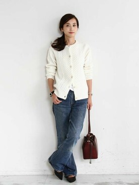 「BEAUTY&YOUTH UNITED ARROWS（ビューティーアンドユースユナイテッドアローズ）のBY∵ エアーヤーンケーブルニットカーディガン（カーディガン/ボレロ、ホワイト系）」を使った、BEAUTY&YOUTH オフィススタッフ 01さん（レディース・164cm）の秋コーディネート