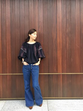 「BEAUTY&YOUTH UNITED ARROWS（ビューティーアンドユースユナイテッドアローズ）の＜6(ROKU)＞EMBROIDERY BLOUSE/ﾌﾞﾗｳｽо：（シャツ/ブラウス、ブルー系）」を使った、BEAUTY&YOUTH オフィススタッフ 01さん（レディース・164cm）の冬コーディネート
