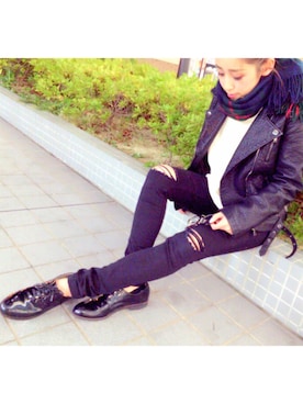 「EMODA（エモダ）のアイテム（ストール/ショール）」を使った、みにあやさん（レディース・150cm）の冬コーディネート