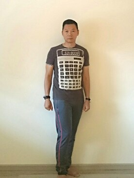 「アイテム（アナログ腕時計）」を使った、KP 郭さん（メンズ・170cm・40代）の冬コーディネート