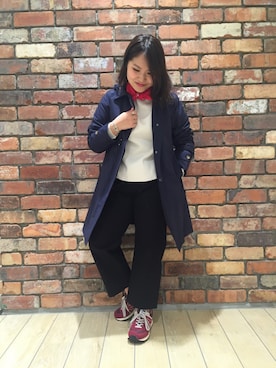 「バンダナ」｜「アイテム（ステンカラーコート）」を使った、七森万里さん（レディース・152cm）の冬コーディネート