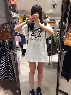 Tシャツ カットソーを使った イソベマスヲ の人気ファッションコーディネート Wear