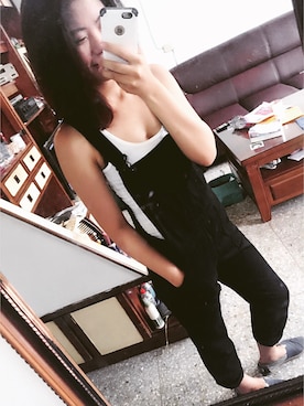 許依婷さんのコーディネート