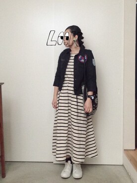 「ホワイトスニーカー」｜「アイテム（ワンピース/ドレス）」を使った、CA★RIさん（レディース・163cm）の春コーディネート