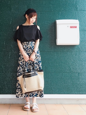 「GU（ジーユー）のアイテム（Hairband、ブラック系）」を使った、あむさん（レディース・166cm）の夏コーディネート
