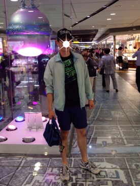 「Marc by Marc Jacobs（マークバイマークジェイコブス）のアイテム（ショルダーバッグ）」を使った、hideBさん（メンズ・174cm）の夏コーディネート