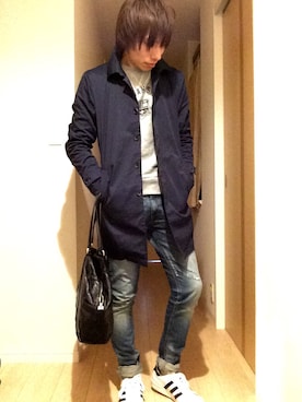 「ホワイトスニーカー」｜「アイテム（ステンカラーコート）」を使った、hirotakaさん（メンズ・173cm）の春コーディネート