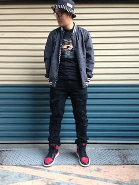 「ZARA MAN」｜「アイテム（スタジャン）」を使った、Brella Umさん（メンズ・173cm）の春コーディネート