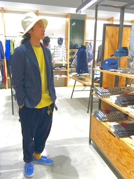 「SEVENDAYS=SUNDAY（セブンデイズサンデイ）のアイテム（帽子）」を使った、伊宝田優真さん（メンズ・175cm）の春コーディネート