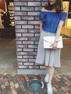 「& chouette（アンドシュエット）のアイテム（クラッチバッグ）」を使った、kanyaさん（レディース・162cm）の夏コーディネート