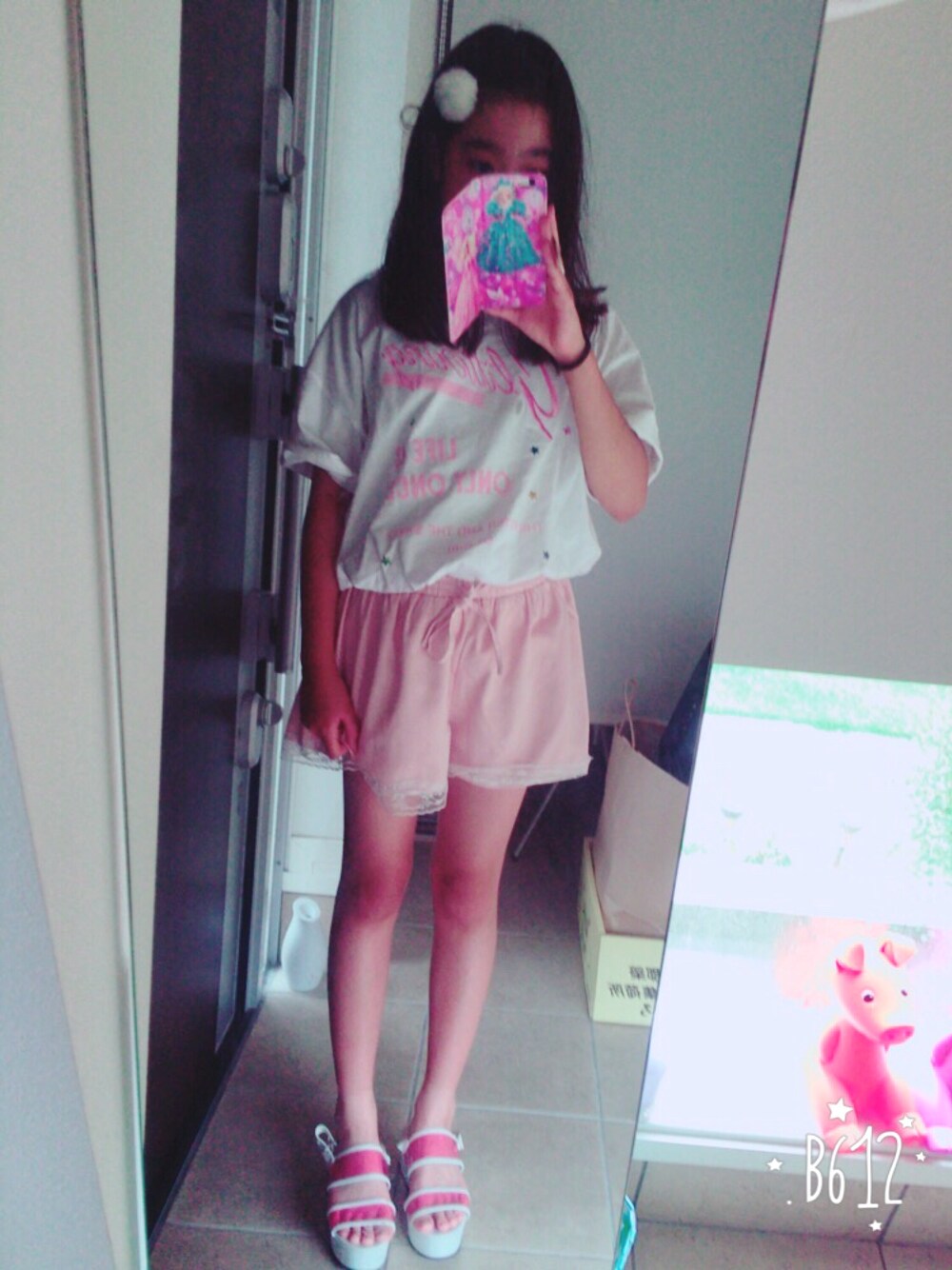 「サテンパンツ」｜「BUBBLESのアイテム（その他パンツ、ピンク系）」を使った、KURURUさん（キッズ・143cm）の夏コーディネートの1枚目の写真