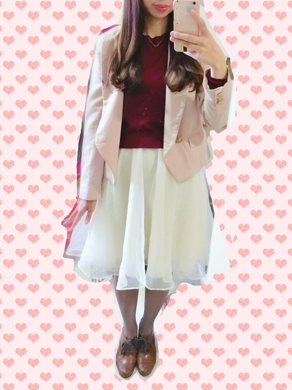 「PAZZOのアイテム（スカート、ホワイト系）」を使った、六さん（レディース・165cm）の秋コーディネートの1枚目の写真