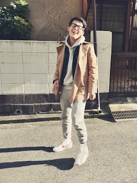 「CABANE de ZUCCa（カバンドズッカ）のアイテム（トレンチコート）」を使った、ASさん（メンズ・170cm）の冬コーディネート