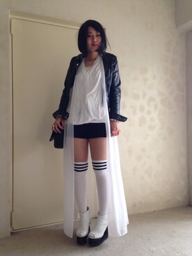 「Jeffrey Campbell（ジェフリーキャンベル）のFJF705（ブーツ、ブラウン系）」を使った、レイナさん（レディース・163cm）の冬コーディネート