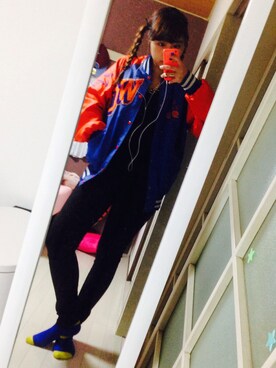「adidas（アディダス）のadidas SUPER STAR（スニーカー、ブラック系）」を使った、レイナさん（レディース・163cm）の夏コーディネート