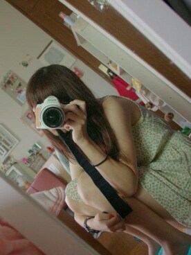 「アイテム（その他アンダーウェア/インナー、イエロー系）」を使った、miiさん（レディース・156cm）の秋コーディネート