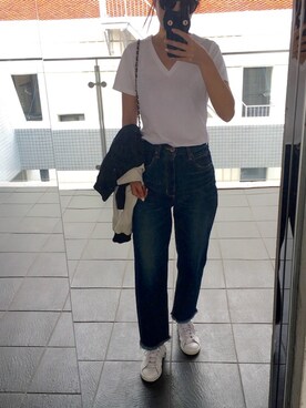「AZUL by moussy（アズールバイマウジー）のｵｰｶﾞﾆｯｸｺｯﾄﾝVﾈｯｸ半袖PO（Tシャツ/カットソー）」を使った、HANAKOSUGAさん（レディース・158cm）の春コーディネート