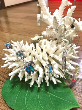 「ハワイアンジュエリーのアイテム（アクセサリー、その他）」を使った、takahiroさん（メンズ・170cm）の秋コーディネート