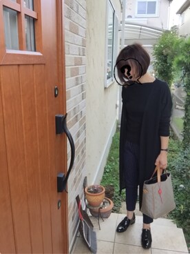 「MZ WALLACE（エムジーウォレス）のアイテム」を使った、琥珀さん（レディース・154cm）の秋コーディネート