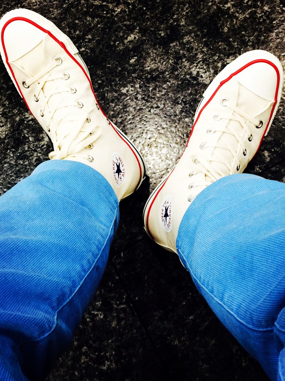 「united arrows、UNITED ARROWS & SONS、大宮、ユナイテッドアローズ＆サンズ、ユナイテッドアローズ」｜「CONVERSE ALL STARの＜CONVERSE（コンバース）＞ALL STAR MADE IN JAPAN/スニーカー¨（スニーカー、ホワイト系）」を使った、Yu Sasugaさん（メンズ・165cm）の春コーディネートの1枚目の写真