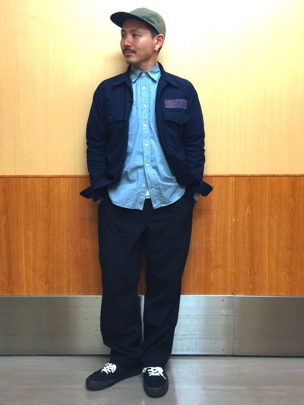 「ユナイテッドアローズ、ユナイテッドアローズ＆サンズ、united arrows、unitedarrowsandsons、大宮」｜「VANSのアイテム（スニーカー、ブラック系）」を使った、Yu Sasugaさん（メンズ・165cm）の夏コーディネートの1枚目の写真