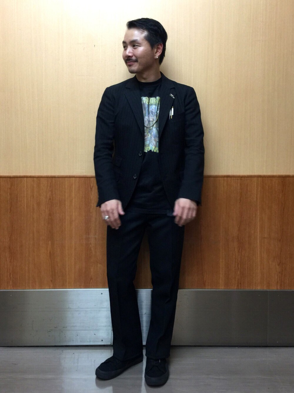 「ユナイテッドアローズ、ユナイテッドアローズ＆サンズ、united arrows、unitedarrowsandsons、カジュアル、ブラック、大宮」｜「VANSのアイテム（スニーカー、ブラック系）」を使った、Yu Sasugaさん（メンズ・165cm）の夏コーディネートの1枚目の写真
