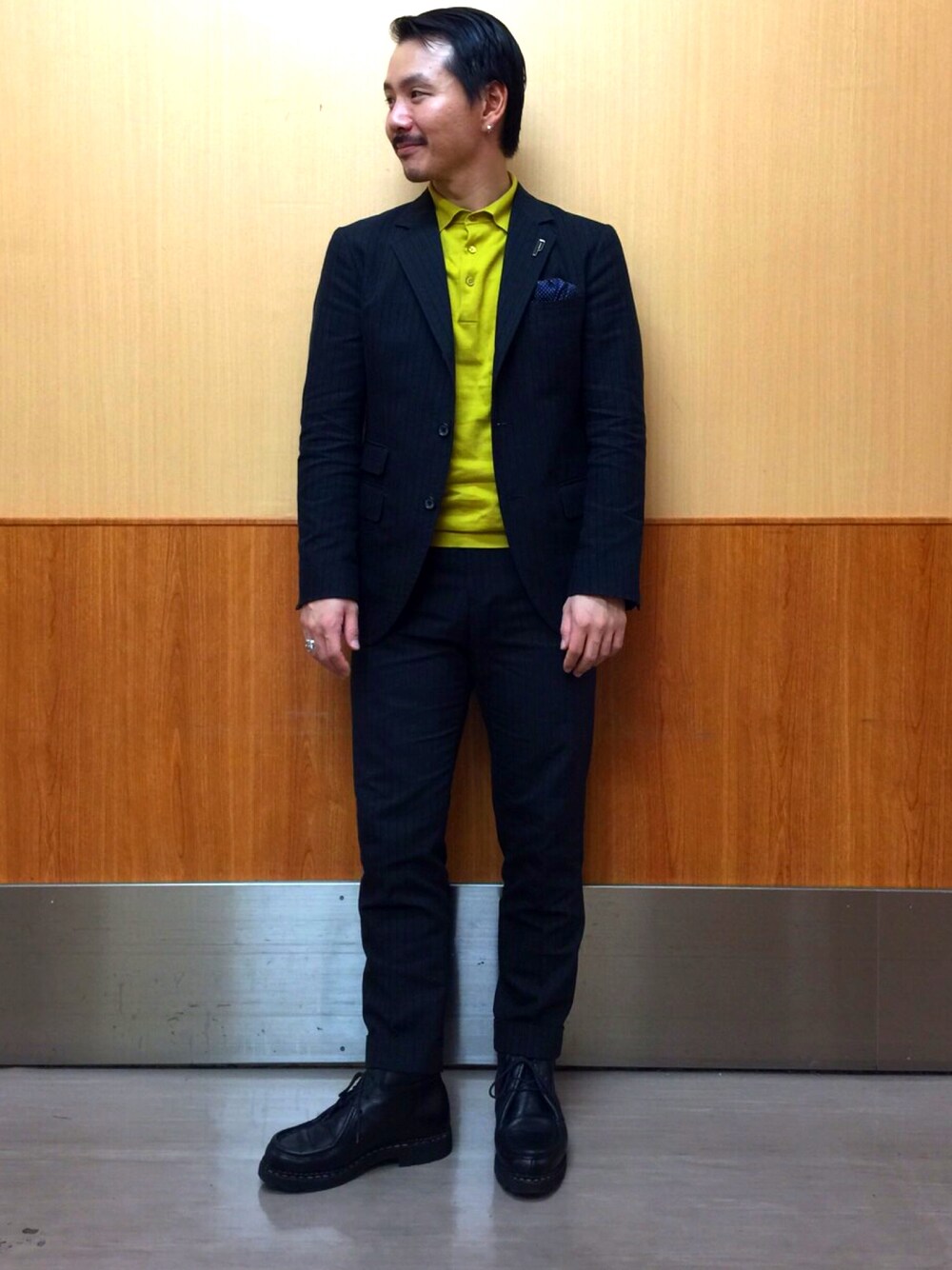 「united arrows、unitedarrowsandsons、ユナイテッドアローズ、ユナイテッドアローズ＆サンズ、大宮、スーツスタイル」｜「Parabootの＜Paraboot（パラブーツ）＞ UA別注 GRAIN MILLY　Э（ブーツ、ブラック系）」を使った、Yu Sasugaさん（メンズ・165cm）の秋コーディネートの1枚目の写真