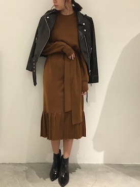 「キャメル」｜「アイテム（ブーティ）」を使った、nico☻さん（レディース・160cm）の冬コーディネート