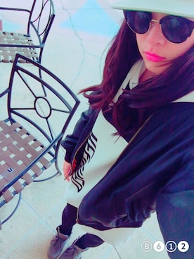 「家族旅行」｜「アイテム（帽子）」を使った、ちゅんさん（レディース・165cm）の冬コーディネート