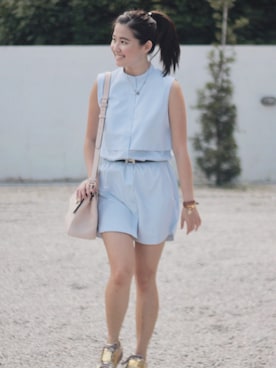 「zaloramy」｜「アイテム（シャツワンピース）」を使った、June Tangさん（レディース・160cm）の春コーディネート