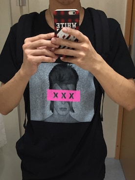 「off white（オフホワイト）のアイテム（PC・スマホグッズ/家電）」を使った、Da**✩👻さん（メンズ・167cm）の夏コーディネート