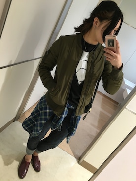 「FEVER（フィーバー）のアイテム」を使った、芽ねぎさん（レディース・169cm）の冬コーディネート