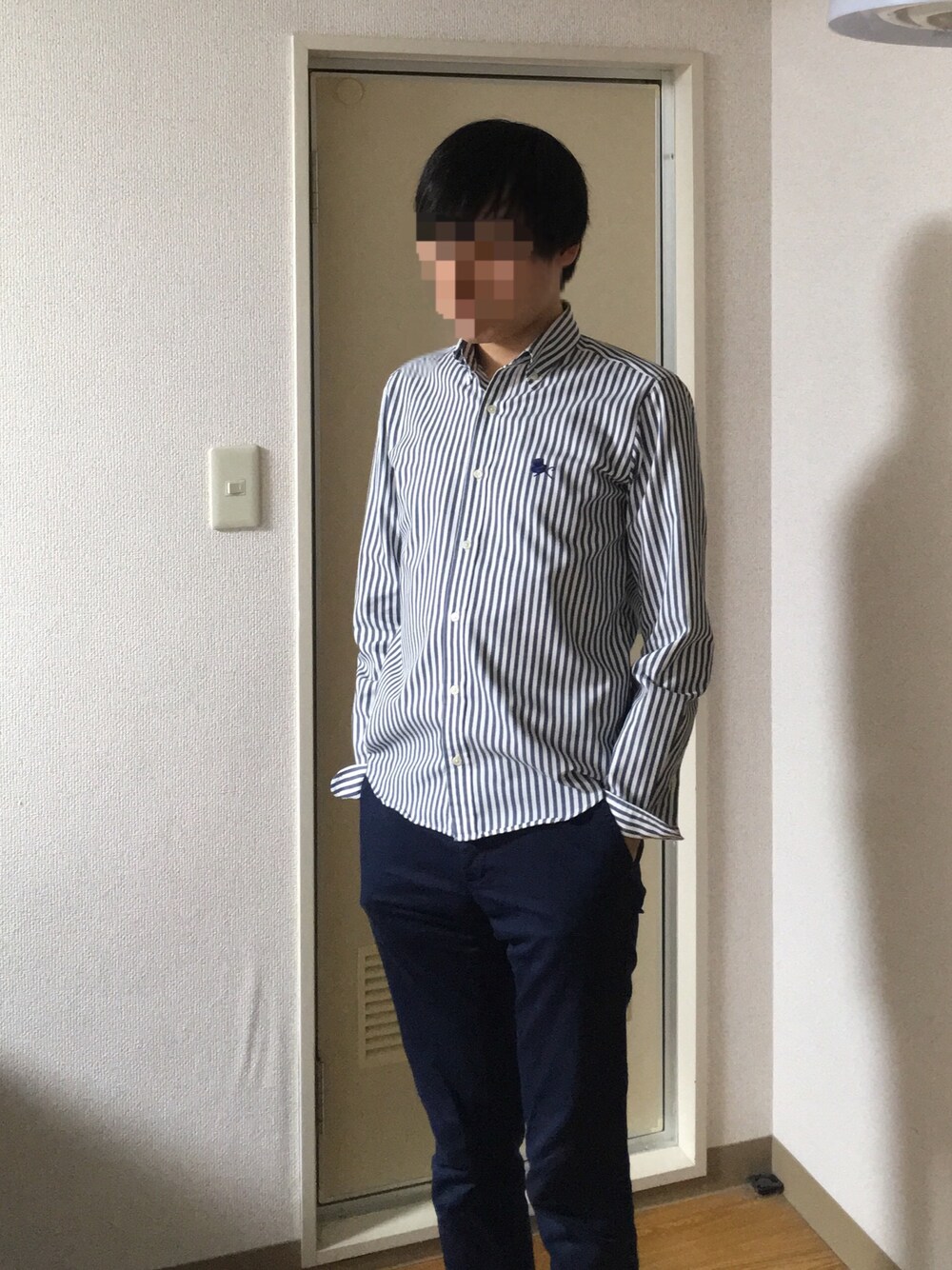 「シャツスタイル」｜「no brandのアイテム（シャツ/ブラウス、ブルー系）」を使った、たくぼーさん（メンズ・170cm）の夏コーディネートの1枚目の写真