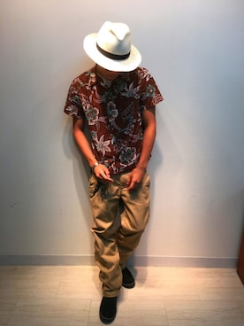 「CALEE（キャリー）のアイテム（チノパンツ）」を使った、Yさん（メンズ・177cm）の夏コーディネート