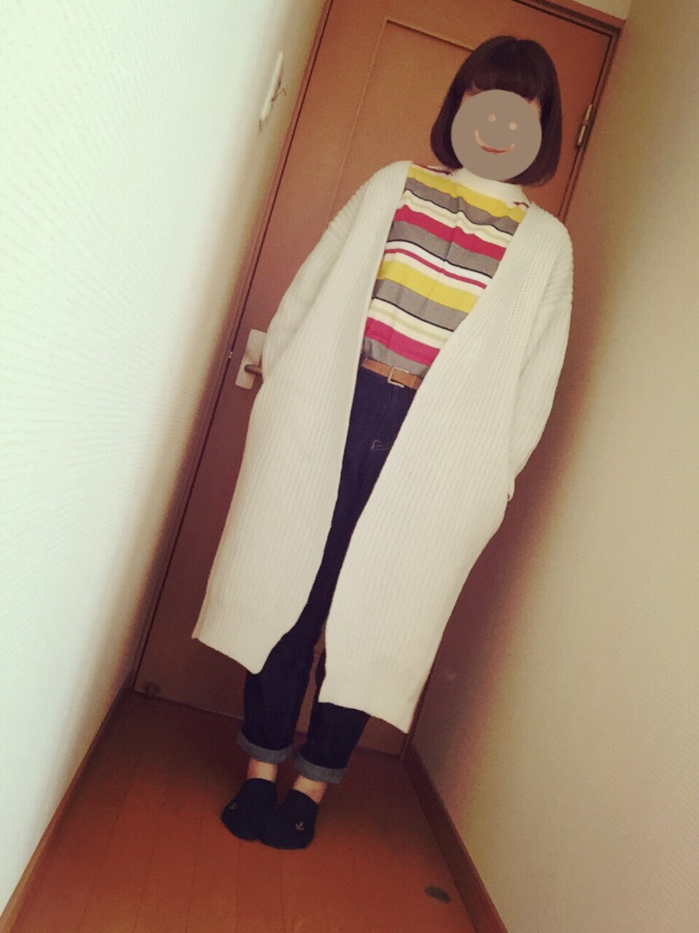「図書館、Kastane、w closet、髪染めた、スヌード、ニットカーディガン、ボーダー、adidas、stan smith」｜「Kastaneの【Kastane】畦ロングカーディガン（カーディガン/ボレロ、ホワイト系）」を使った、yuki☺︎さん（レディース・158cm）の冬コーディネートの1枚目の写真