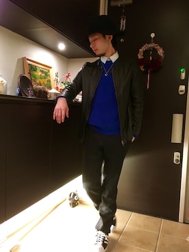 「ブルーニット」｜「アイテム（その他）」を使った、ぼーりーさん（メンズ・178cm）の冬コーディネート