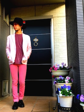 Tシャツ カットソーを使った オールピンク のメンズ人気ファッションコーディネート Wear