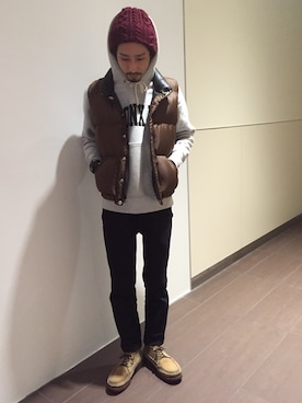 「アイテム（ダウンベスト、ブラウン系）」を使った、Junpei  Fukadaさん（メンズ・170cm）の冬コーディネート
