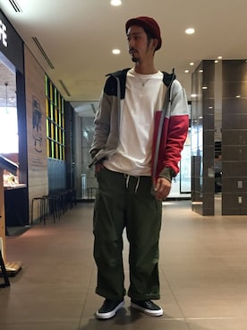 「MANASTASH（マナスタッシュ）のアイテム（パーカー）」を使った、Junpei  Fukadaさん（メンズ・170cm）の秋コーディネート