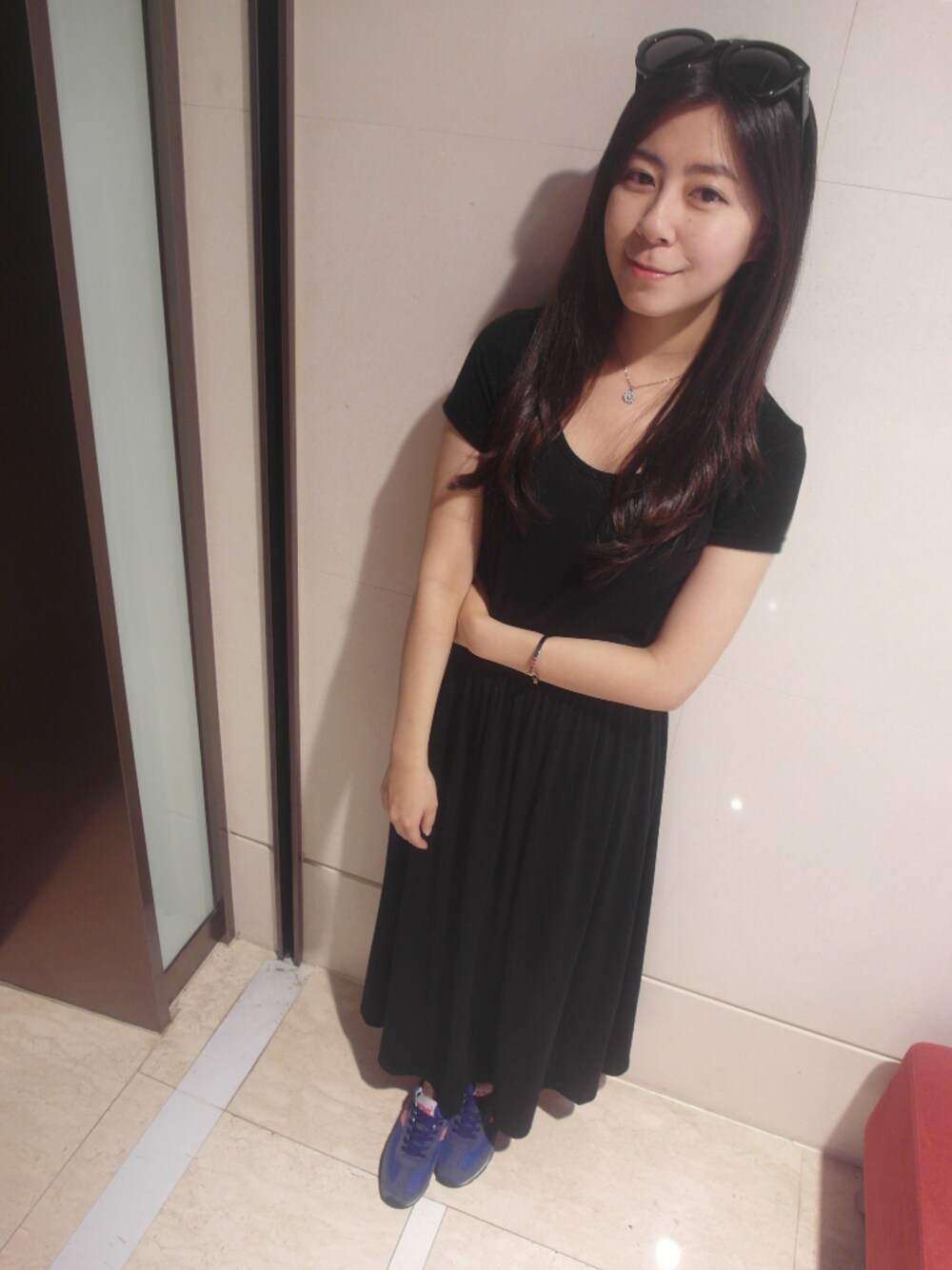 「queenshop、skirt、lovebabytwins、pony」｜「QUEEN SHOPのアイテム（ワンピース、ブラック系）」を使った、小美さん（レディース・160cm）の夏コーディネートの1枚目の写真