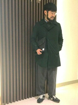 「SHIPS JET BLUE（シップスジェットブルー）のアイテム（ステンカラーコート）」を使った、横山さん（メンズ・175cm）の冬コーディネート