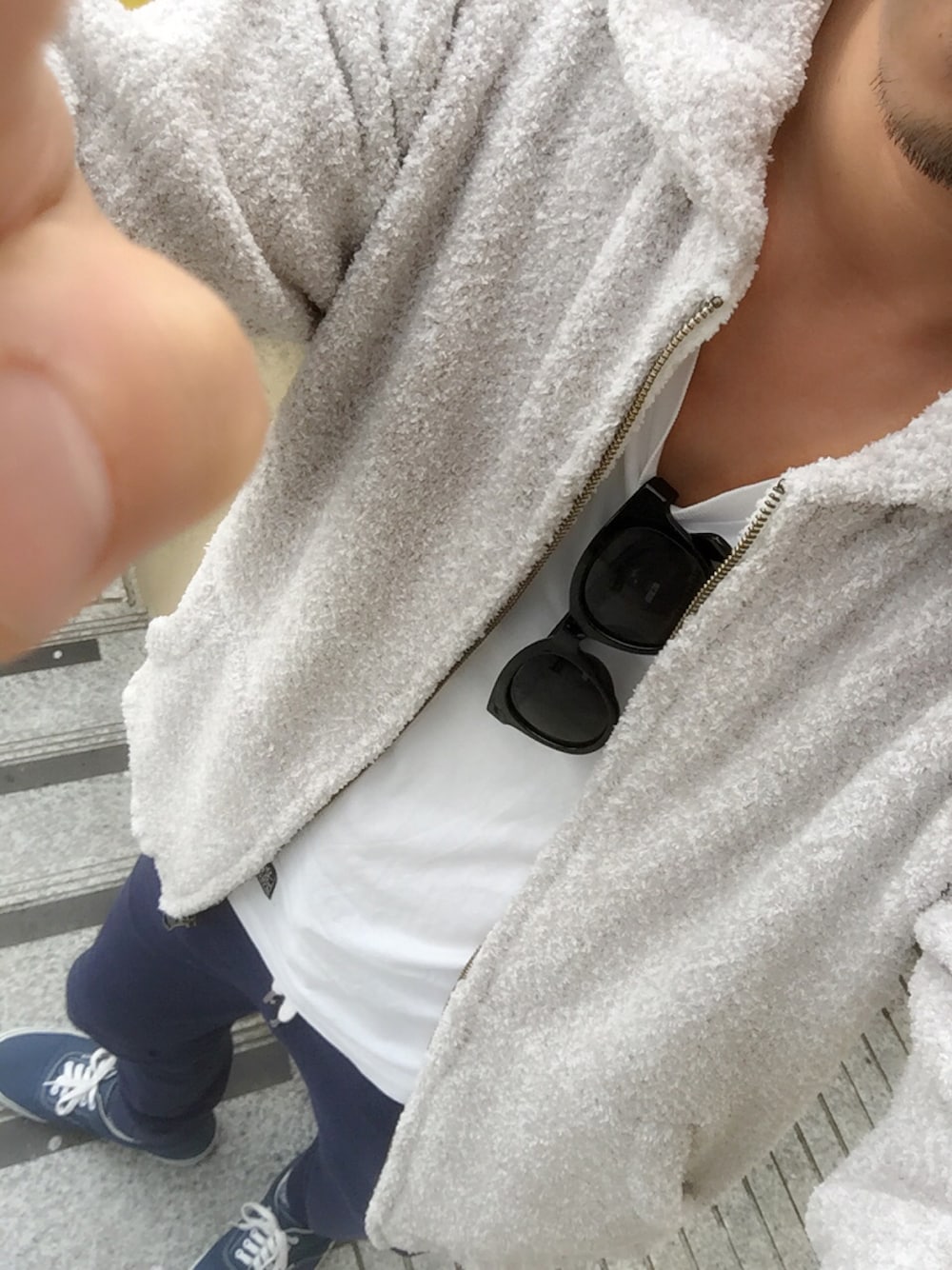 「お花見」｜「BAYFLOWのアイテム（パーカー、ベージュ系）」を使った、薩摩さん（メンズ・167cm）の春コーディネートの1枚目の写真