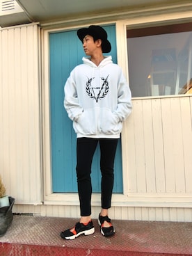 「THREE BLIND MICE（スリーブラインドマイス）のアイテム（スラックス）」を使った、nobuさん（メンズ・178cm）の冬コーディネート