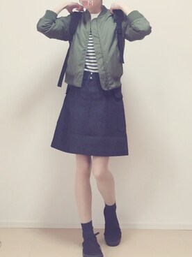 MAYUKO is wearing The Dayz tokyo "デニムフラップポケットスカート"