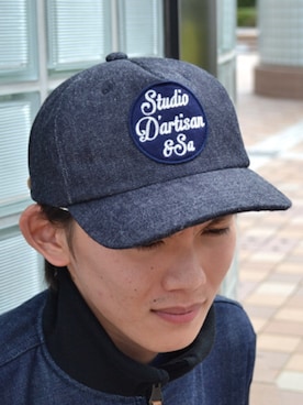 「STUDIO D’ARTISAN（ステュディオダルチザン）のアイテム（ハット、ブルー系）」を使った、まつもとだいきさん（メンズ）の秋コーディネート
