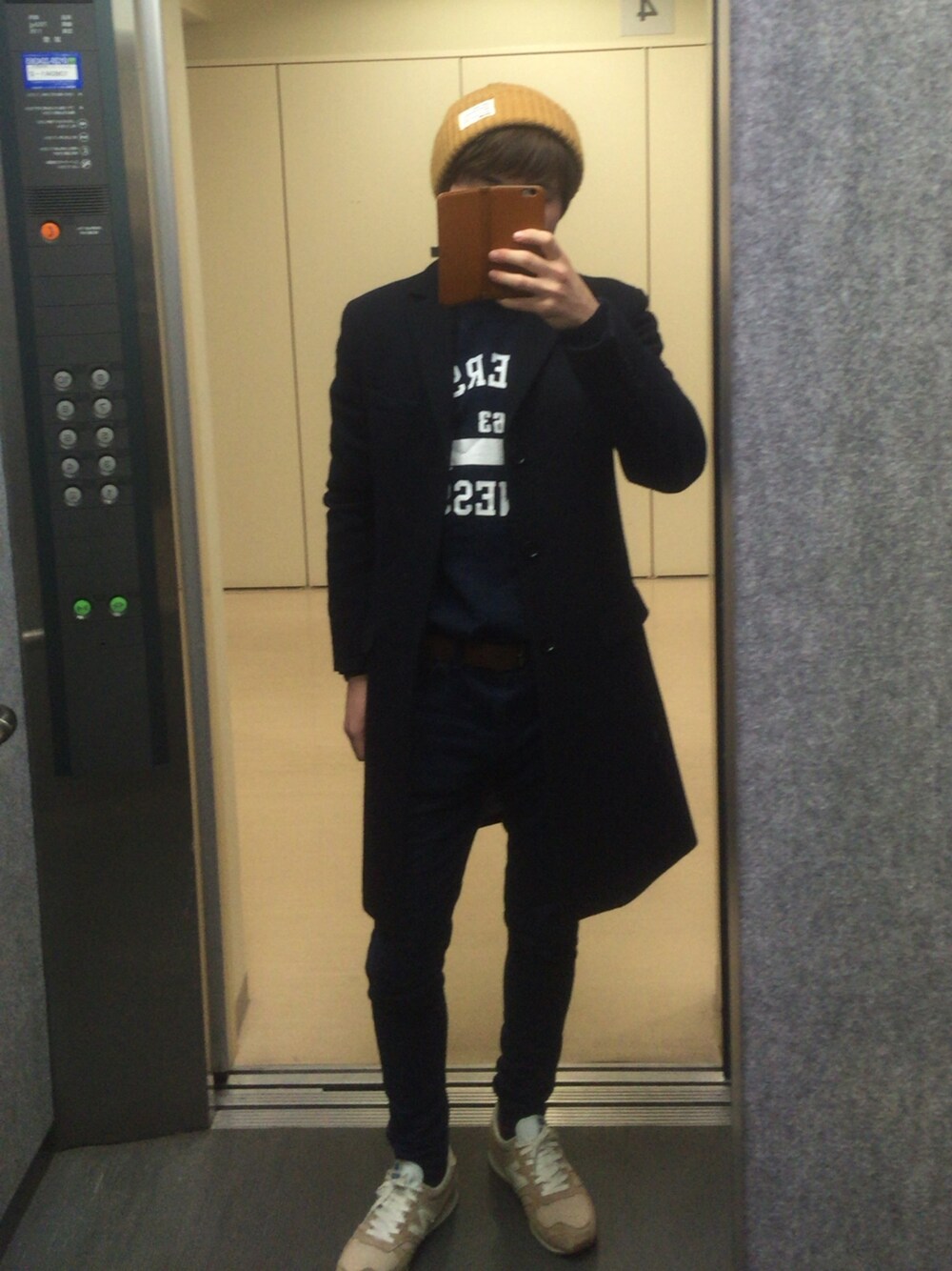 「SHIPS JET BLUEのSHIPS JET BLUE: チェスターコート 15FW■（チェスターコート、ブルー系）」を使った、いけさん（メンズ・167cm）の冬コーディネートの1枚目の写真
