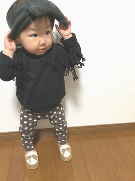 「リボンヘアバンド」｜「アイテム（スウェット）」を使った、emamonさん（キッズ・70cm）の秋コーディネート