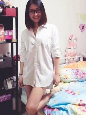 「no brand（ノーブランド）のアイテム（シャツ/ブラウス、ホワイト系）」を使った、Cindy Zhang さん（レディース・170cm）の春コーディネート